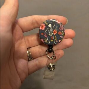 Skeleton badge reel